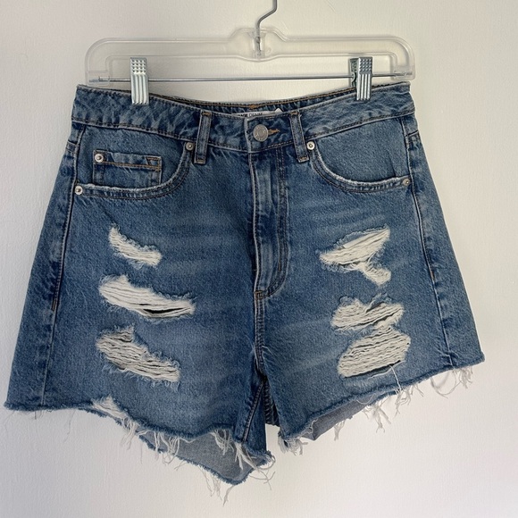 Garage Denim High-Rise Mom Shorts - Size 7 / 28 - Picture 1 of 9
